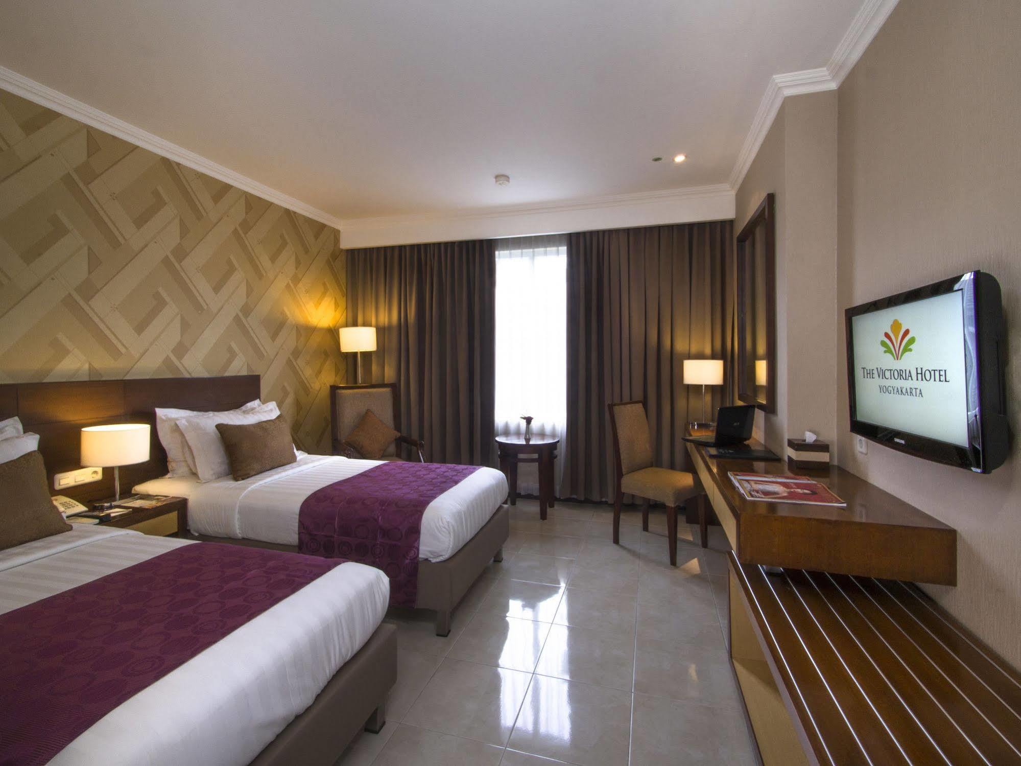 The Victoria Hotel Yogyakarta Exterior photo