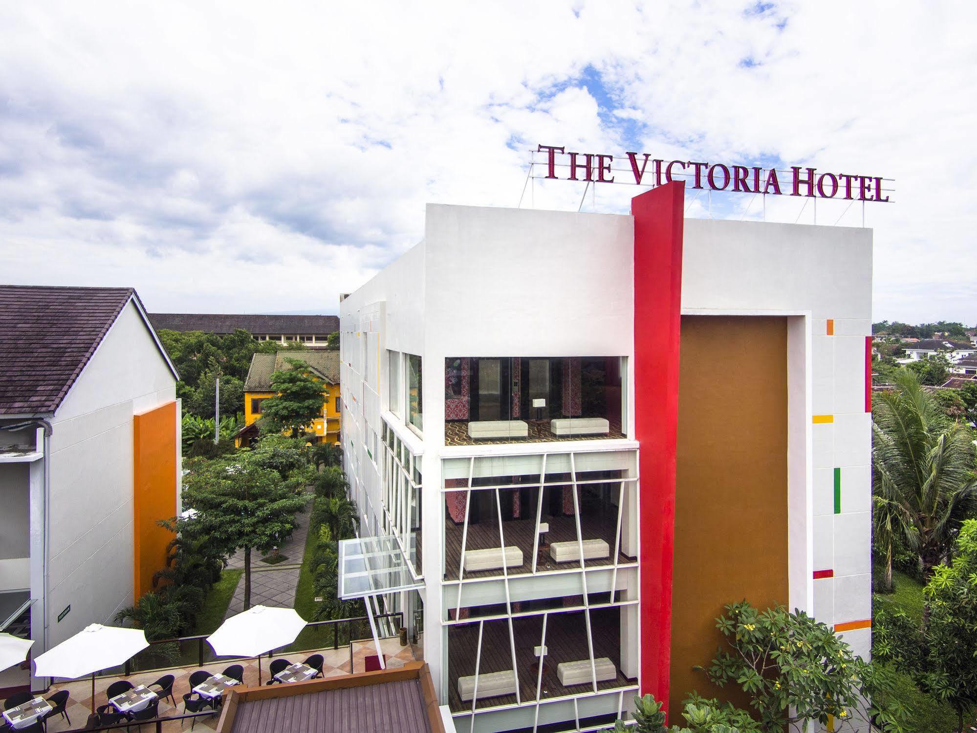 The Victoria Hotel Yogyakarta Exterior photo